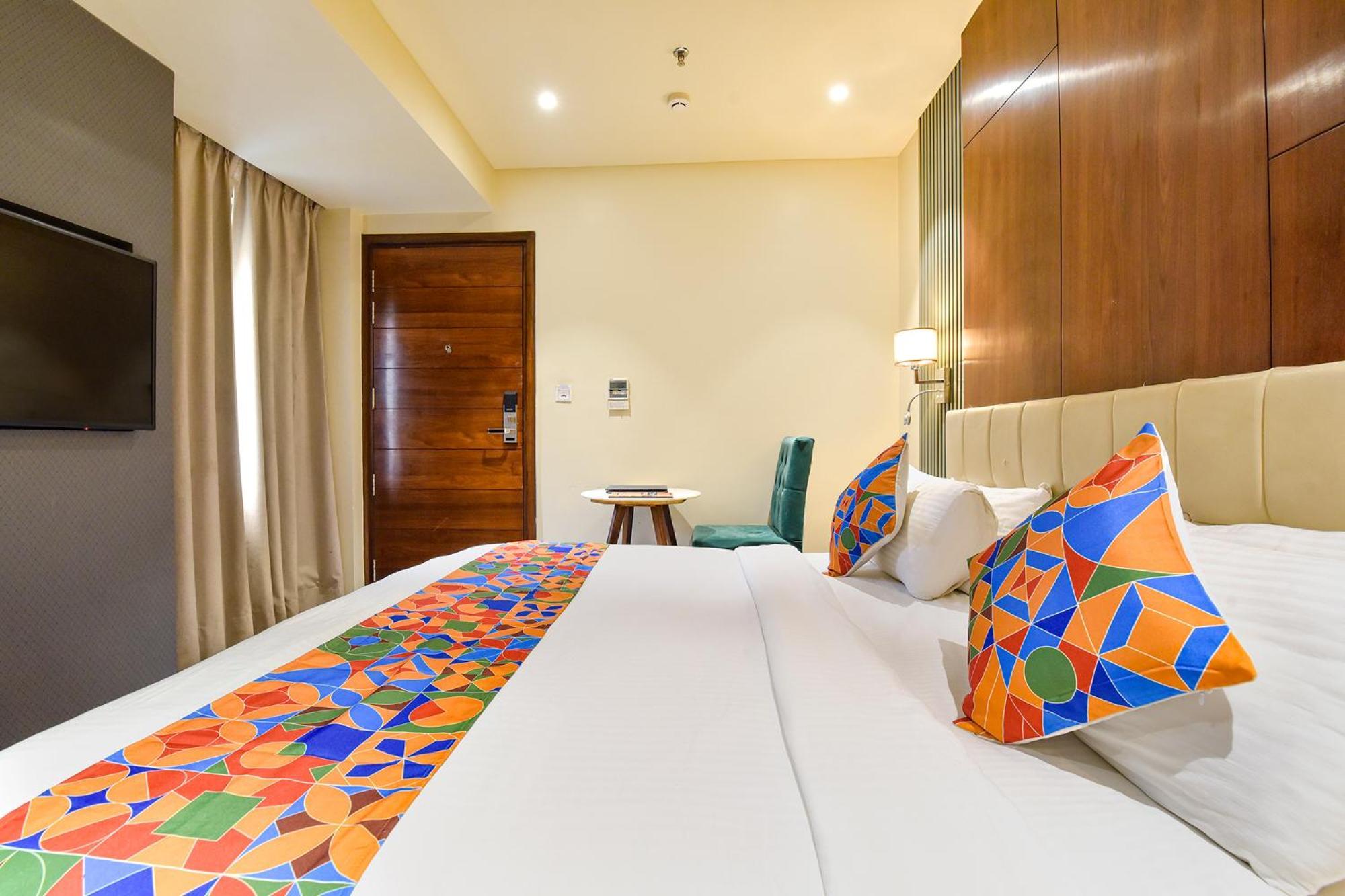 Fabhotel Luxe Hotel