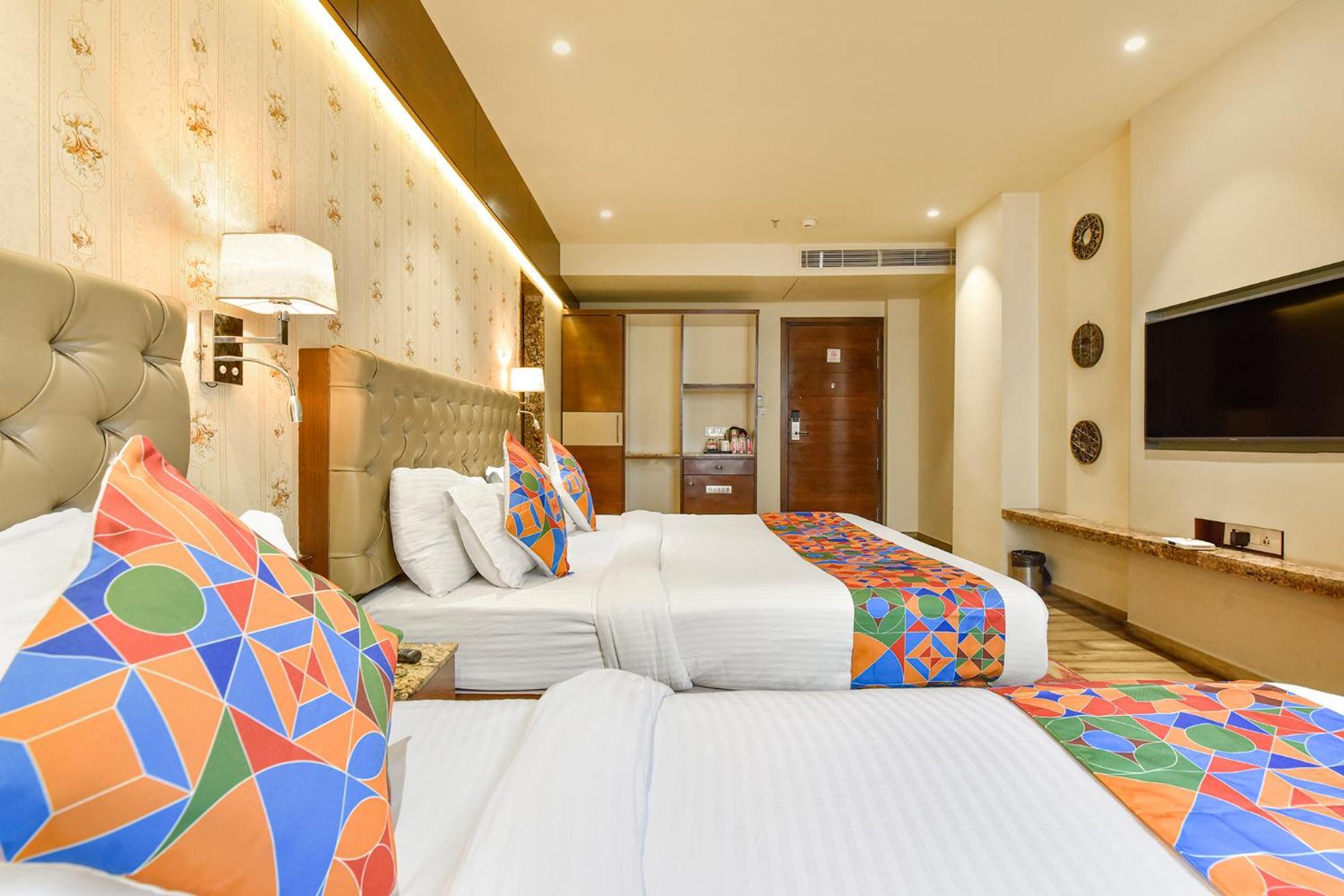 Hotel Fabhotel Luxe