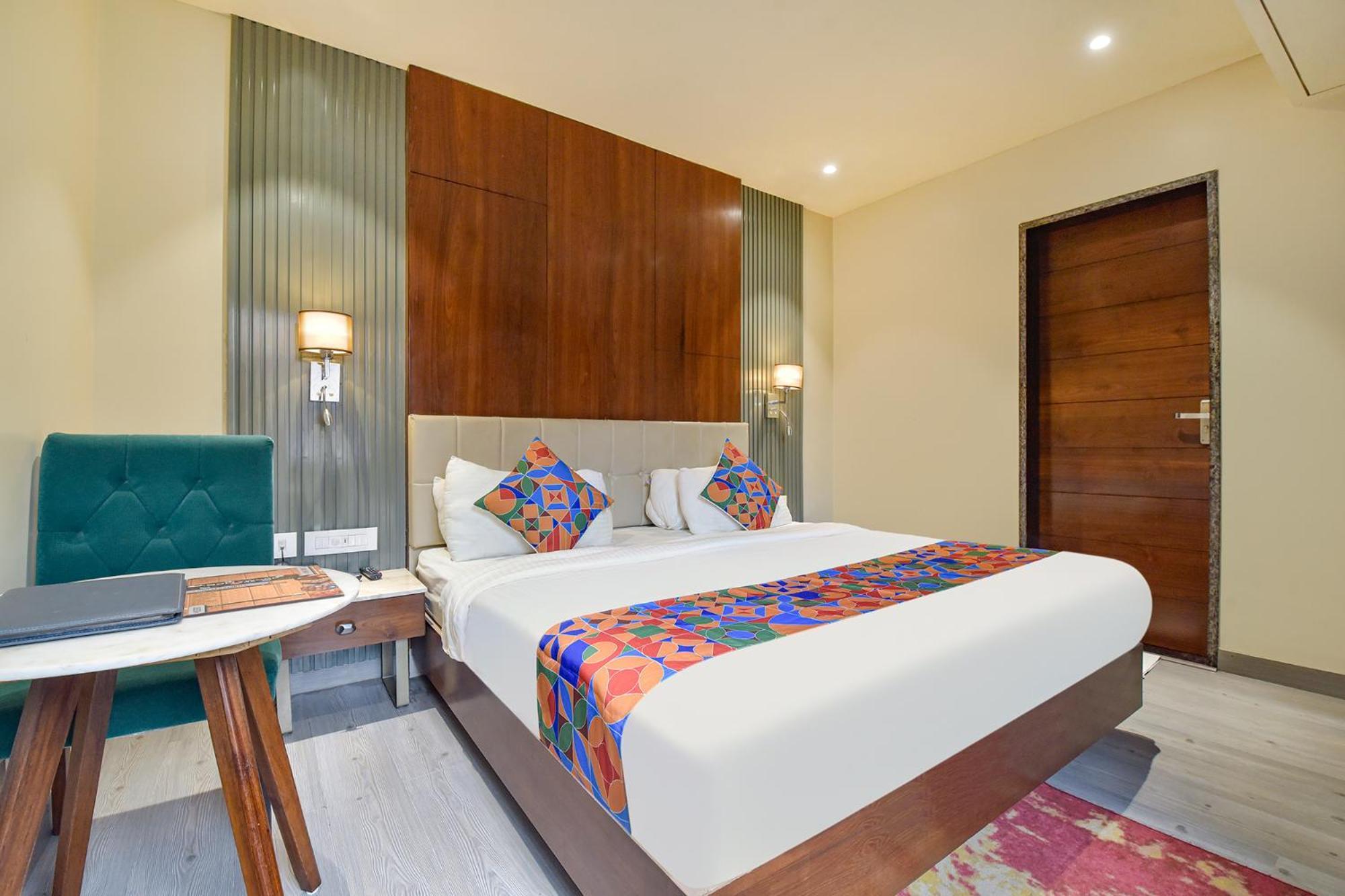 Fabhotel Luxe Hotel 3*
